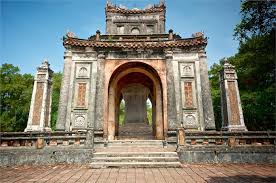 stele-house-tu-duc-tomb