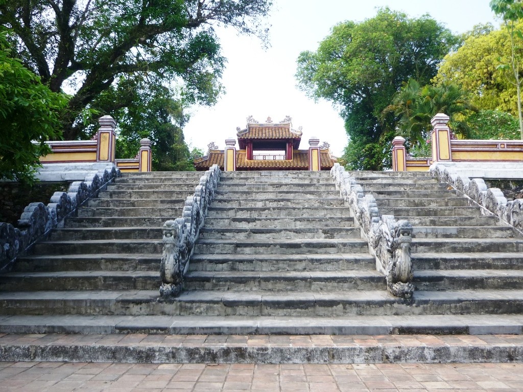 tomb-of-gia-long-hue-royal-tomb