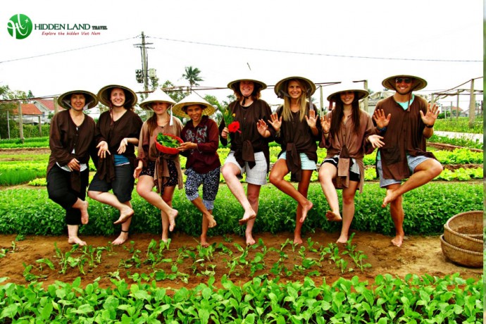 tra que village hoi an biking-and-cooking-private-tour