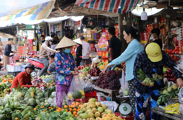 Explore Hue countryside by jeep Thanh Toan market