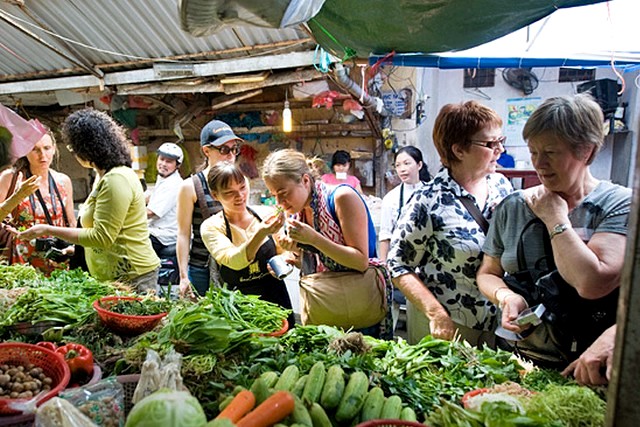 AN SUPERB DAY WITH HUE COOKING CLASS TOUR