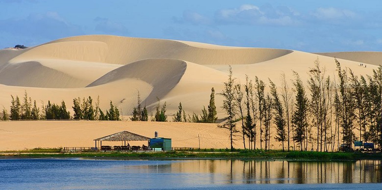 Mui Ne’s Enchanting Mui Ne Sand Dunes  – A Hidden Gem in Phan Thiet
